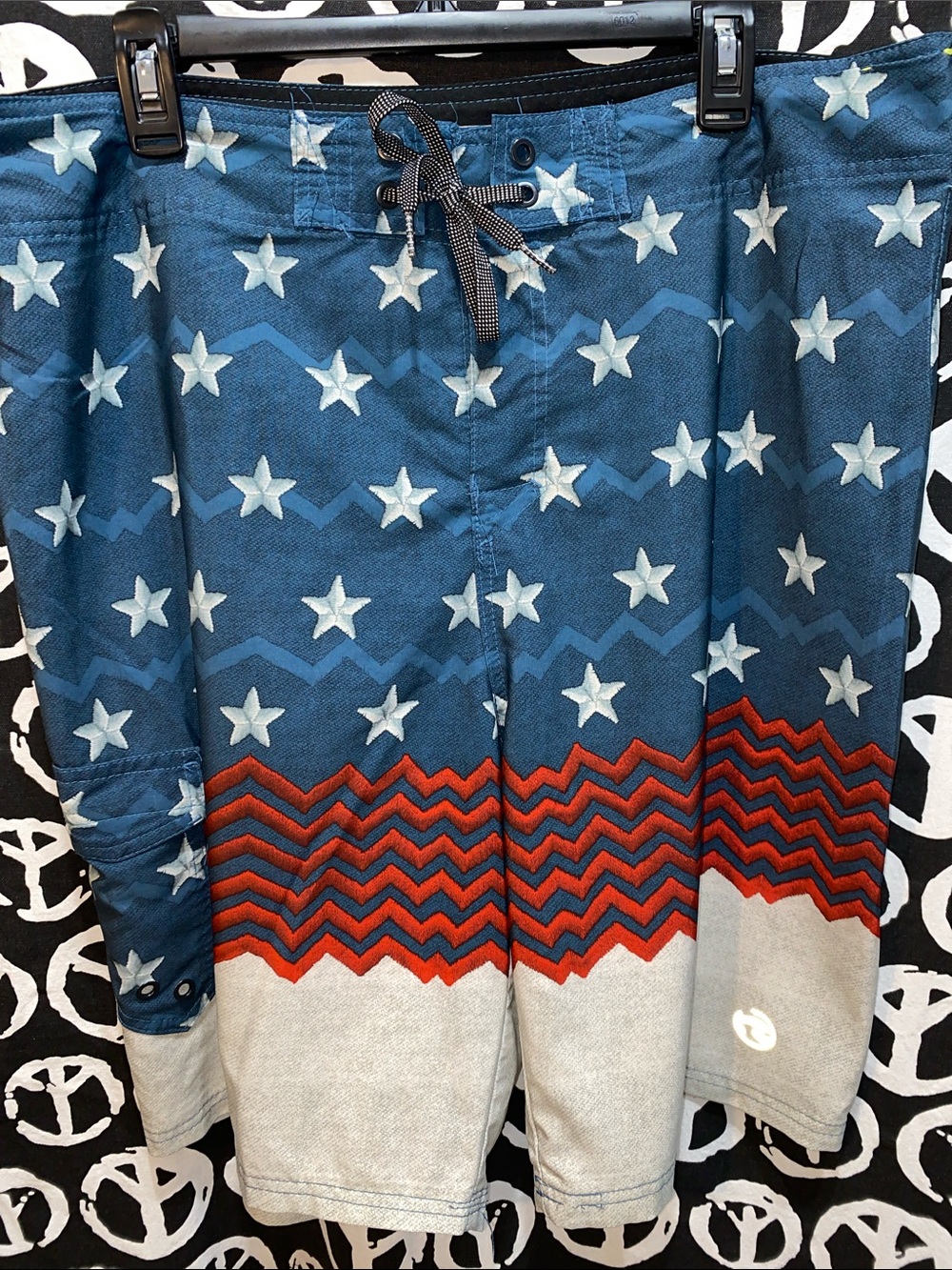 MEN OCEAN CURRENT PATRIOTIC SHORTS SZ 38